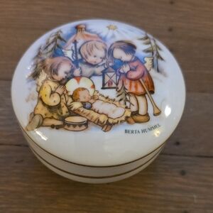 Berta Hummel/ Goebel  "Joyous Celebration" Nativity Trinket Dish/Candy Dish -VTG